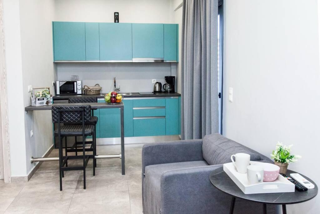 E Spacious Cornered Brand New Studio Apartment E Атина Екстериор снимка